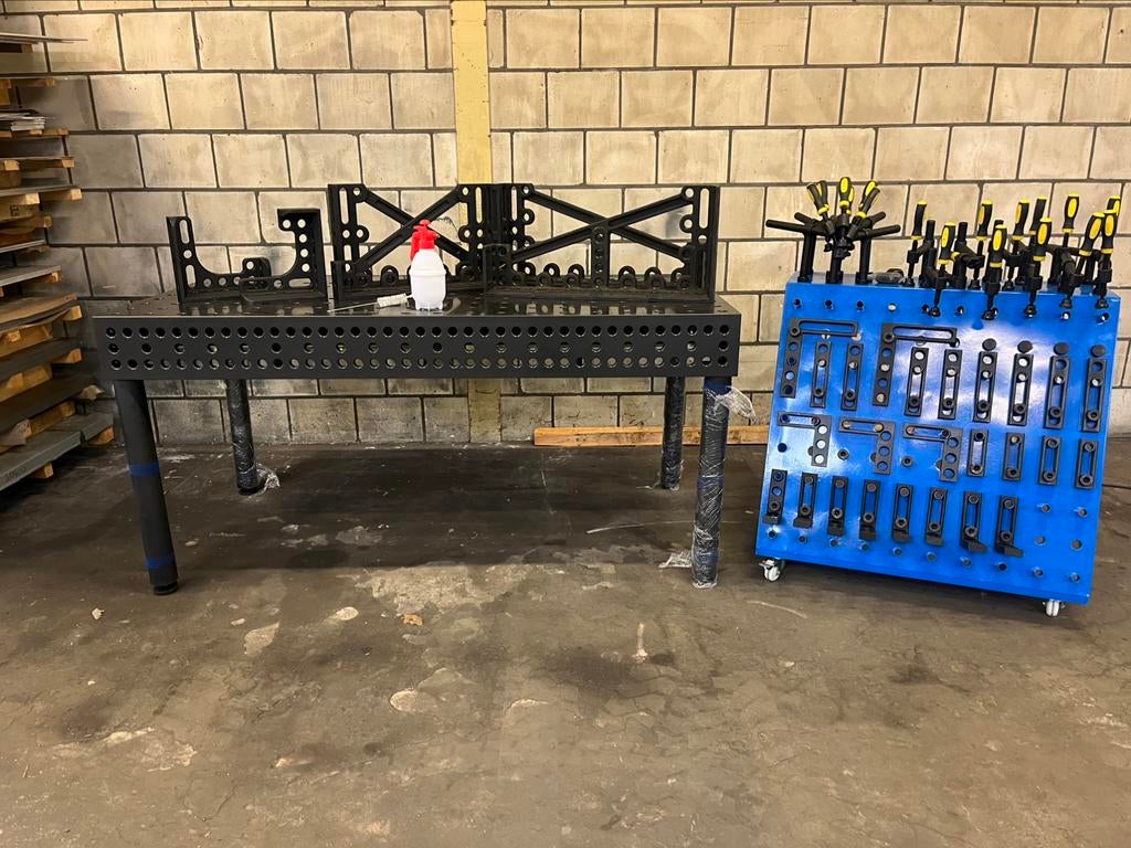 Lastafel 2000x1000 Mm gietijzer met plasma nitreering nieuw, Doe-het-zelf en Verbouw, Gereedschap | Lasapparaten, Ophalen of Verzenden