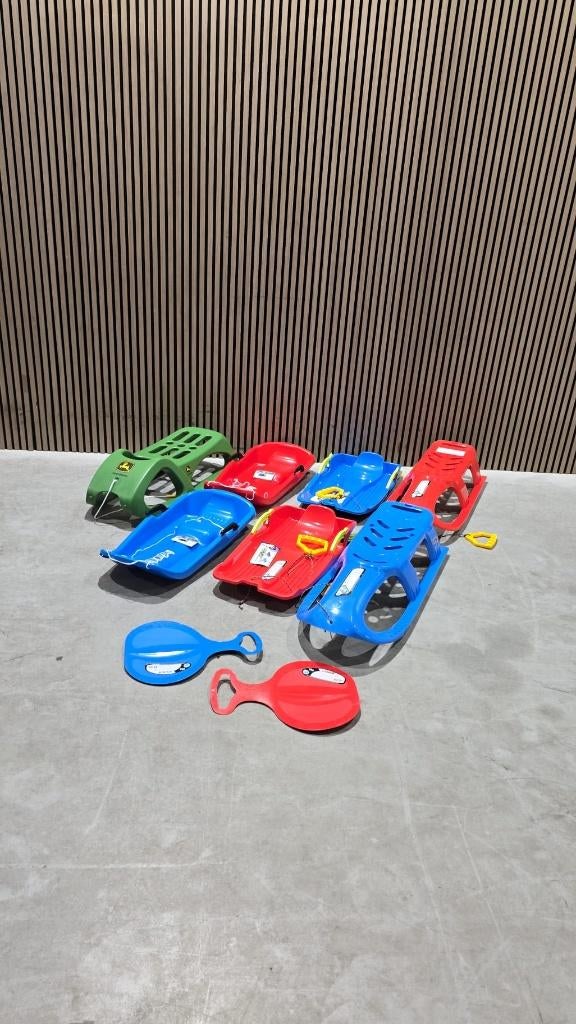 Kinder slee nieuw kom snel langs ‼️‼️, Ophalen, Rugleuning, Nieuw, Kunststof