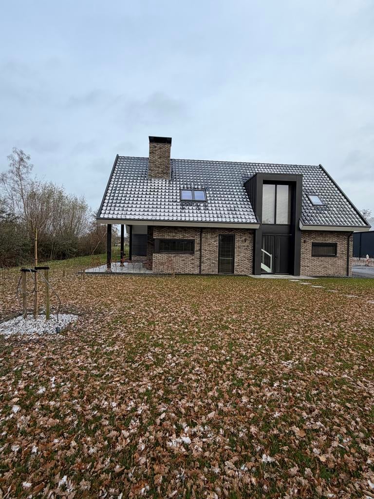 Luxe Villa met Jacuzzi, sauna, zonnebank  - Nieuw!, Vakantie, Eigenaar