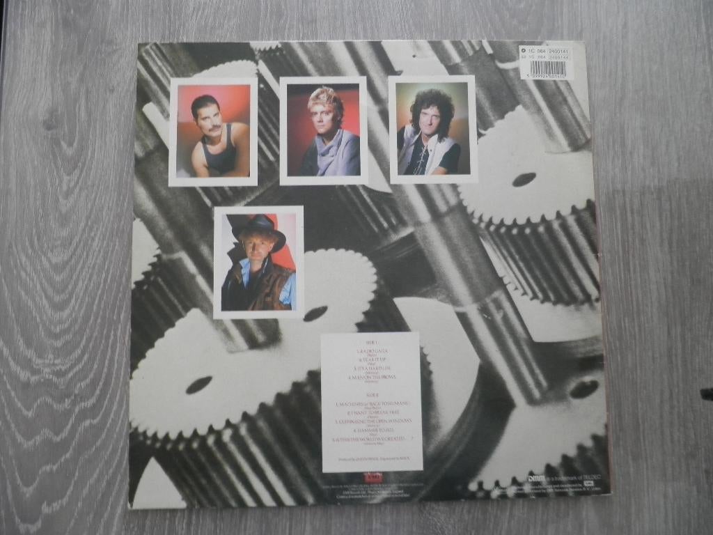 Queen The Works, Cd's en Dvd's, Vinyl | Rock, Ophalen of Verzenden, Zo goed als nieuw, 12 inch, Poprock