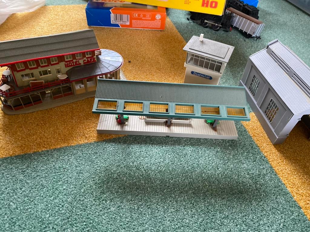 Diverse modelspoor gebouwen en accessoires, Hobby en Vrije tijd, Modeltreinen | H0, Overige merken, Gebruikt, Gelijkstroom, Brug, Tunnel of Gebouw