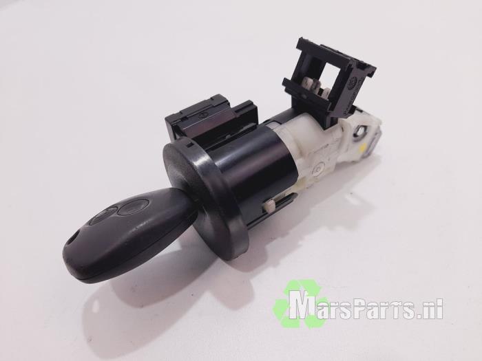 Kontaktslot + Sleutel van een Renault Trafic, Gebruikt, -, Renault, -