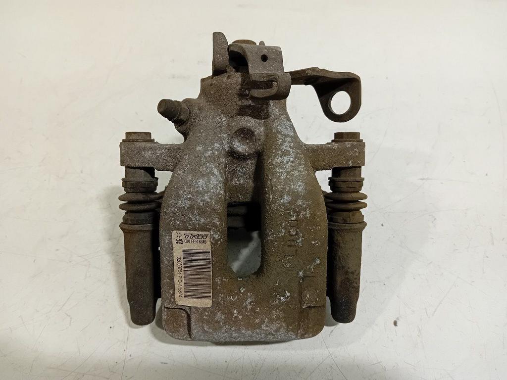 Remklauw links achter Peugeot 2008, Onderdelen@venauto.nl, Van der Ven Autorecycling B.V., Gebruikt, Ettenseweg 76, 4706 PB Roosendaal, The Netherlands