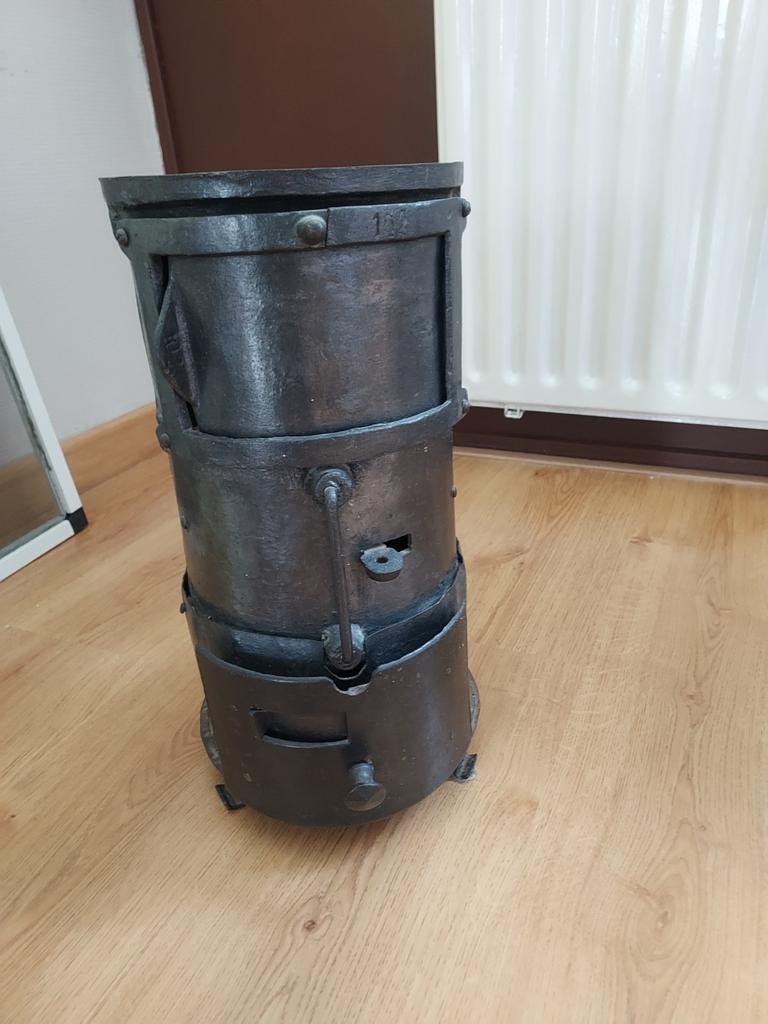 Oude kolenkachel / potkachel, Ophalen, Potkachel, Gebruikt, Vrijstaand