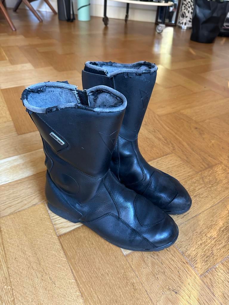 Dainese motorlaarzen maat 43 - ideaal voor motorrijles, Motoren, Kleding | Motorkleding, Laarzen, Heren, Tweedehands, Ophalen of Verzenden