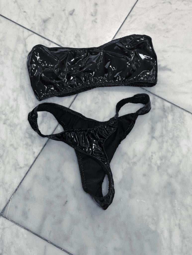 Zwarte Vinyl Micro Bikini Set - Handgemaakt Hollywood, Ophalen of Verzenden, Nieuw, Zwart, Bikini