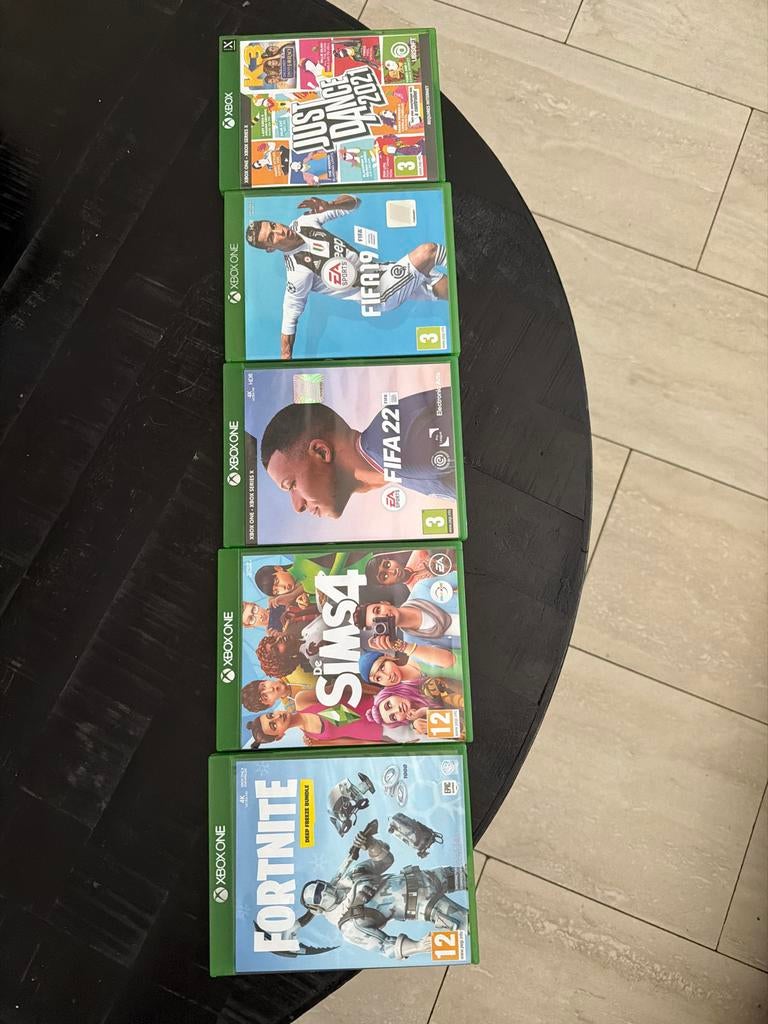 Xbox One Games - FIFA, Sims, Fortnite, Just Dance, Ophalen, Online, 1 speler, Zo goed als nieuw