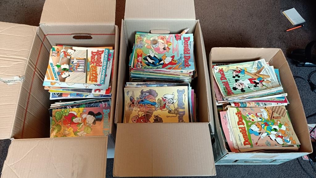 Drie dozen Donald Duck 1984-2000 MOET SNEL WEG, Boeken, Strips | Comics, Gelezen, Ophalen of Verzenden