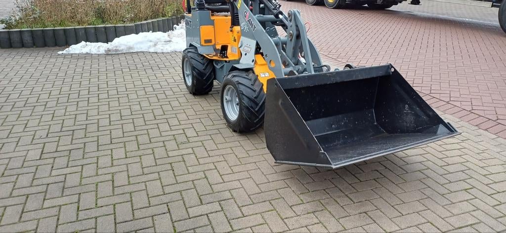Giant G1200 2025 127 uur Nieuwstaat, Ophalen, Wiellader of Shovel