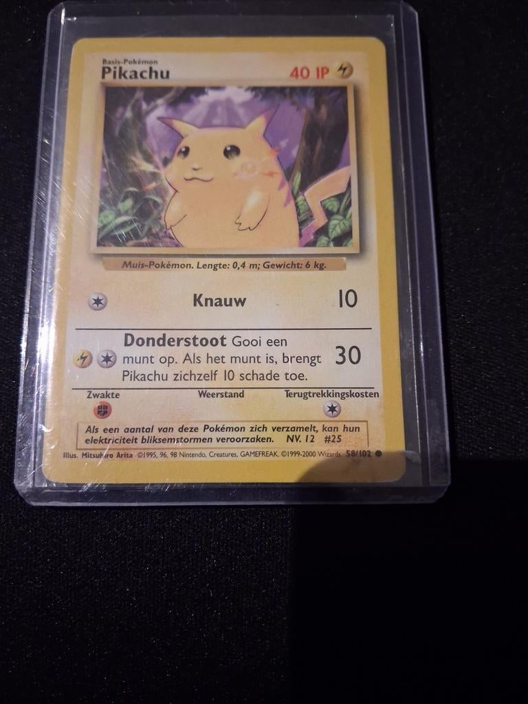 Pikachu 58/102, Hobby en Vrije tijd, Verzamelkaartspellen | Pokémon, Ophalen of Verzenden