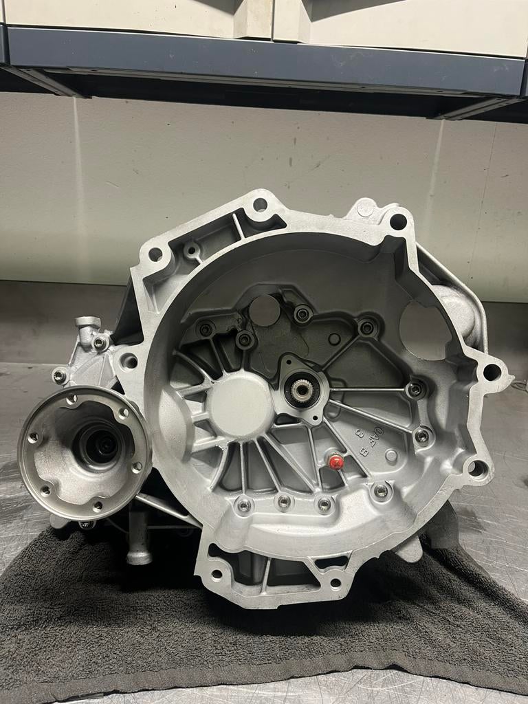 Gereviseerde Versnellingsbak VW Golf V/Audi A3 1.6 fsi, Auto-onderdelen, Ophalen, Audi