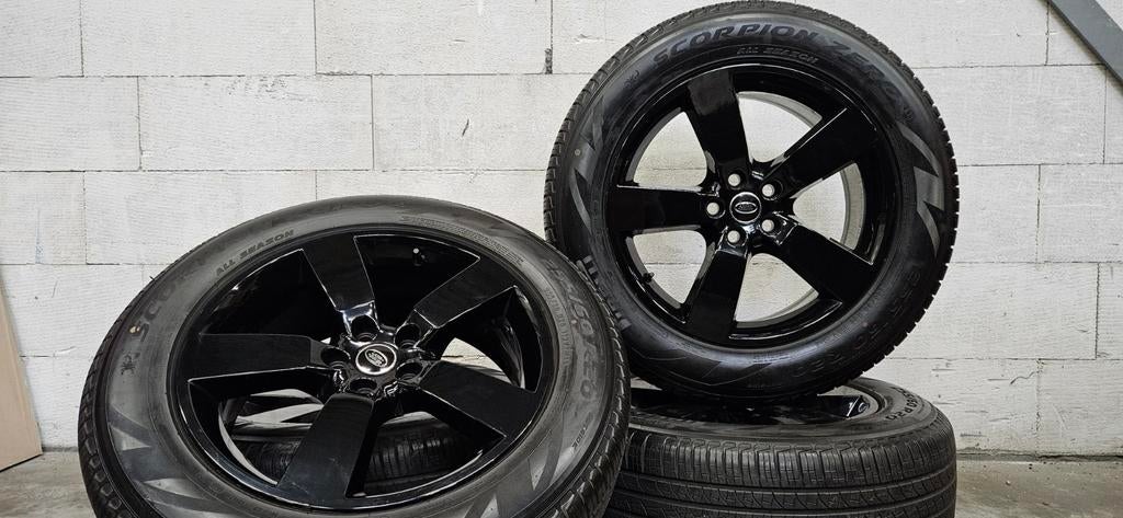 20" Land Rover new Defender L663 orig velgen all-season TPMS, Auto-onderdelen, Banden en Velgen, Gebruikt, 255 mm, Banden en Velgen