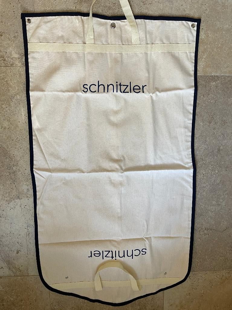 Kledinghoes "Schnitzler" Nieuw, Kleding | Dames, Kledinghangers, Ophalen of Verzenden, Nieuw, Hout
