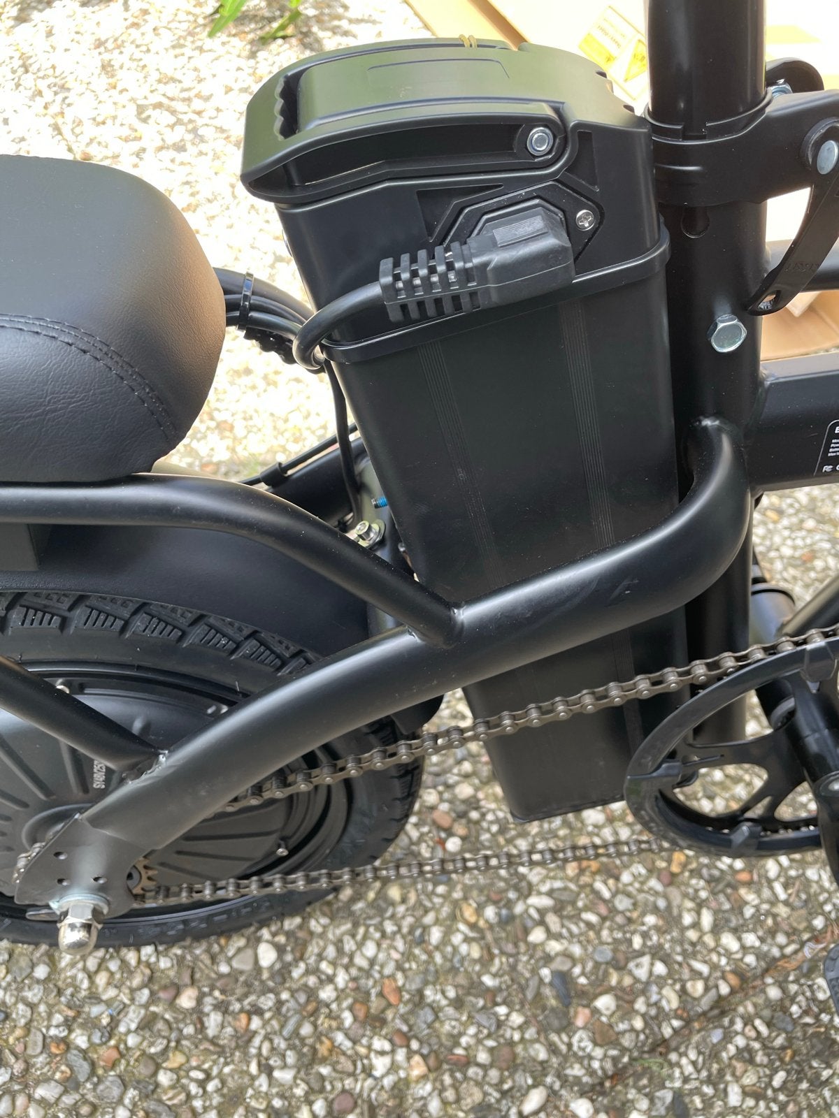Foto 7 van Elektrische vouwfiets met gashendel