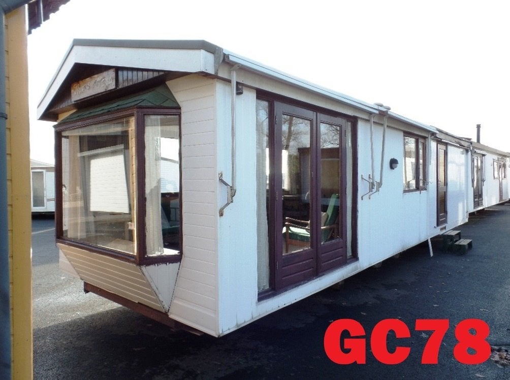 Div. chalets met retro interieur en 1 of 2 slk voorradig, Caravans en Kamperen, Tot en met 4