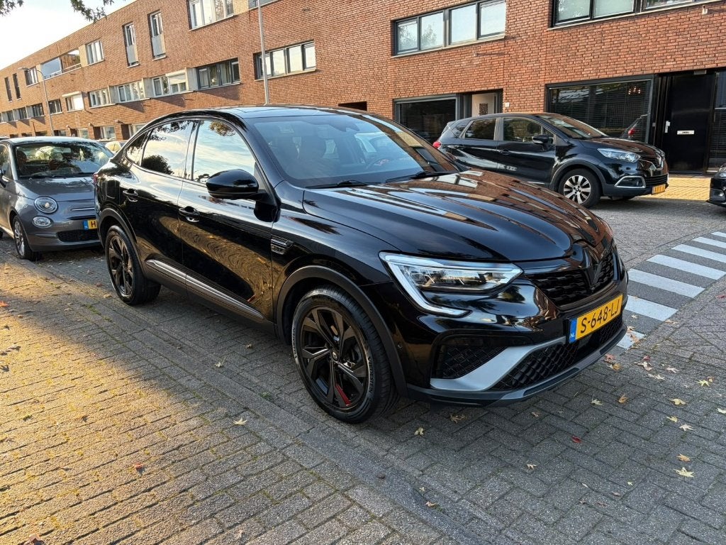 Foto 3 van Renault Arkana E-Tech Hybrid R.S. Line | Zwart | 73.000km