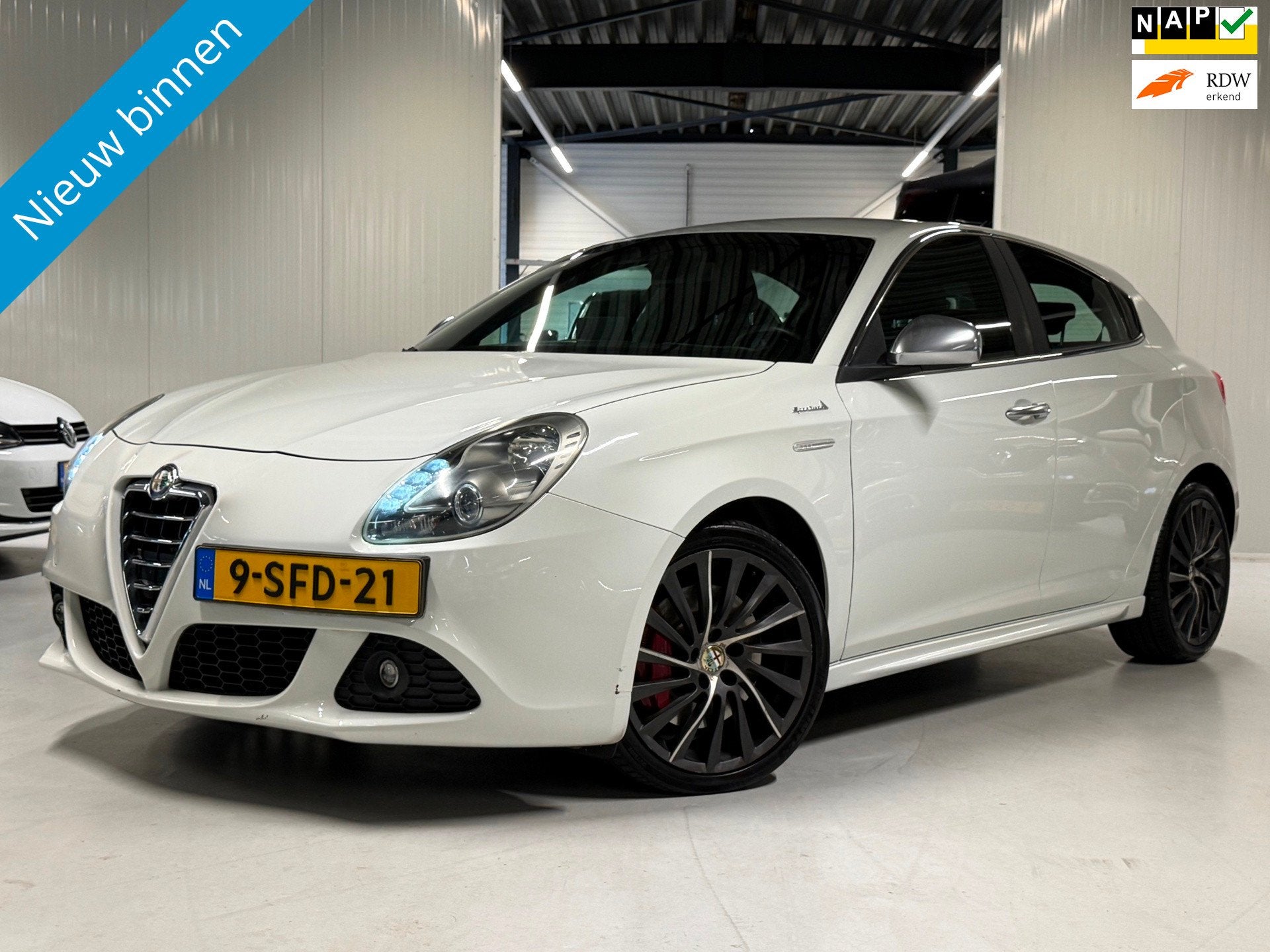 Alfa Romeo Giulietta 1.4 T 170PK Distinctive Automaat|Naviga, Euro 5, 4 cilinders, Wit, Origineel Nederlands