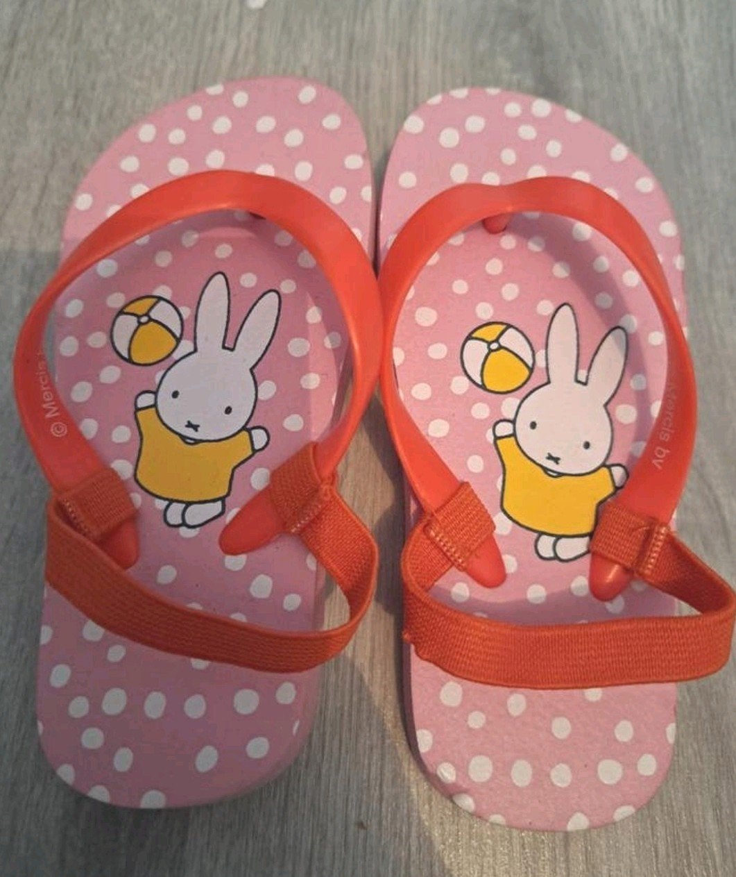 Nijntje slippers maat 21, Kinderen en Baby's, Babykleding | Baby-zwemkleding, Zwemschoenen, Jongetje of Meisje, Nijntje, Ophalen of Verzenden
