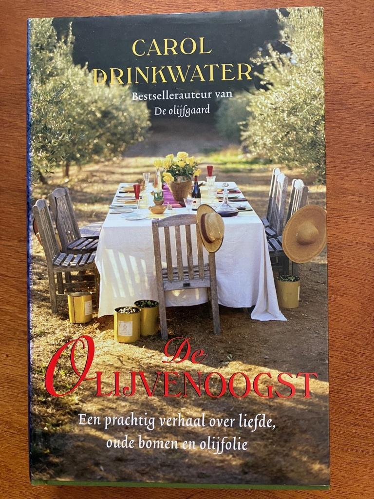 De olijvenoogst - Carol Drinkwater, Boeken, Verzenden, Gelezen, Europa overig