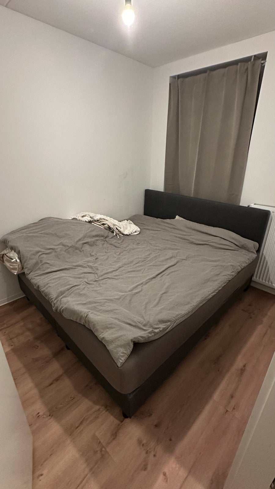Tweepersoons boxspring met hoofdbord - Zo goed als nieuw, Tweepersoons, Ophalen of Verzenden, Zo goed als nieuw, 180 cm