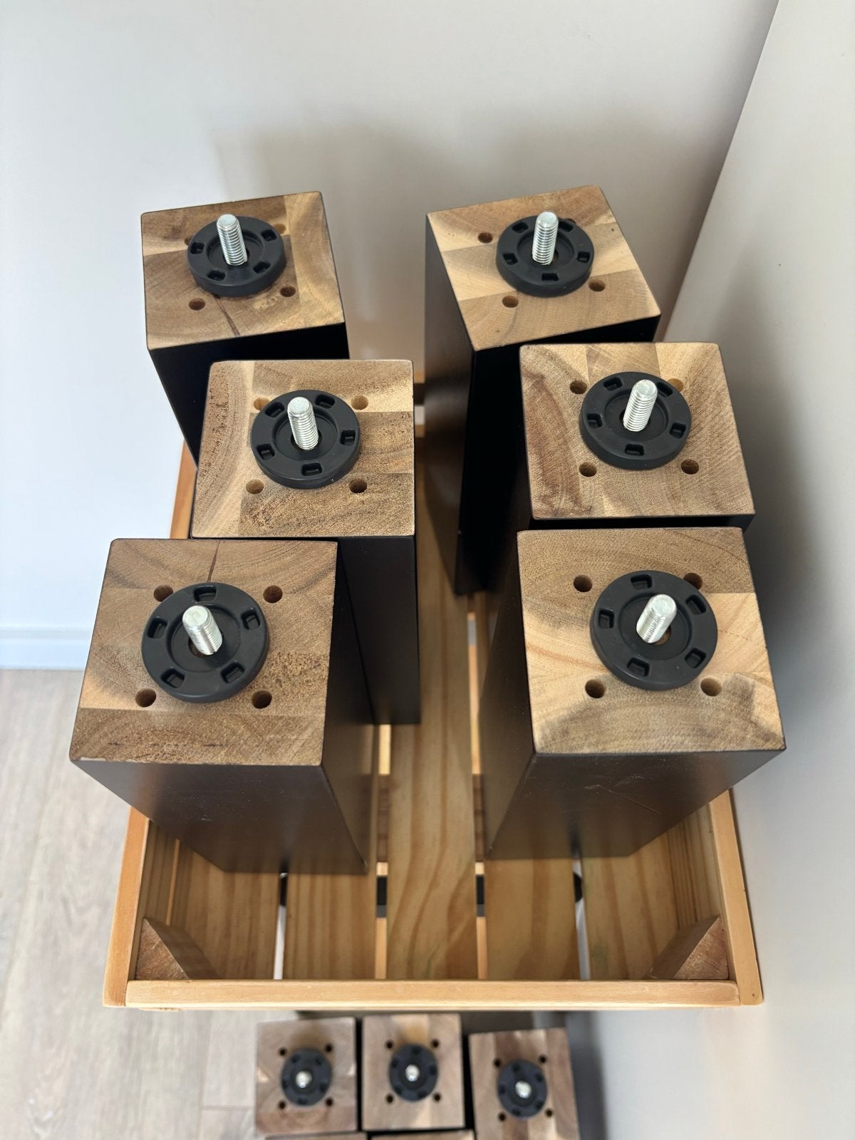 IKEA BRENNÅSEN meubelpootjes, zwart gelazuurd, 20 cm, Ophalen of Verzenden, Zo goed als nieuw