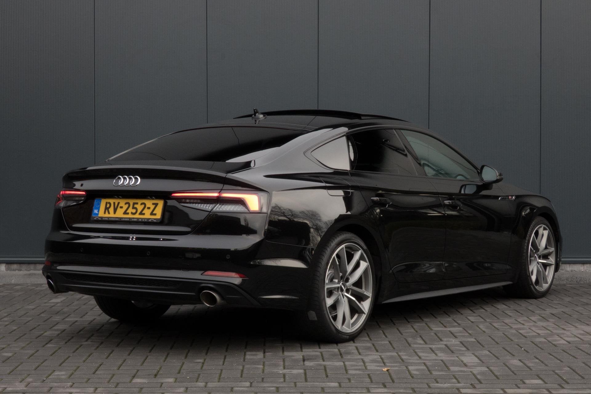 Audi A5 Sportback 2.0 TFSI MHEV Sport S-line Edition | SFEER, Auto's, Audi, Gebruikt, Euro 6, 4 cilinders, Leder en Stof