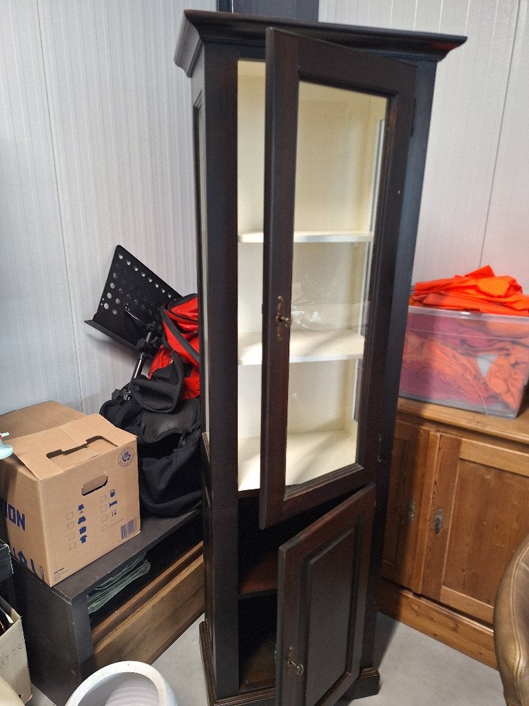 Mooie vitrine kast, Huis en Inrichting, Kasten | Vitrinekasten, 200 cm of meer, 25 tot 50 cm, Gebruikt, Met deur(en)