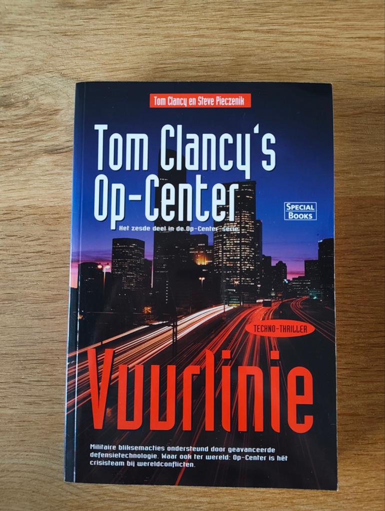 Tom Clancy's Op-Center - Vuurlinie. Z.g.a.n., Boeken, Ophalen of Verzenden, Zo goed als nieuw