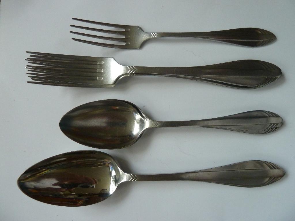 Bestek Gero Zilmeta Visgraat, Ophalen of Verzenden, Gebruikt, Rvs of Chroom, Los bestek