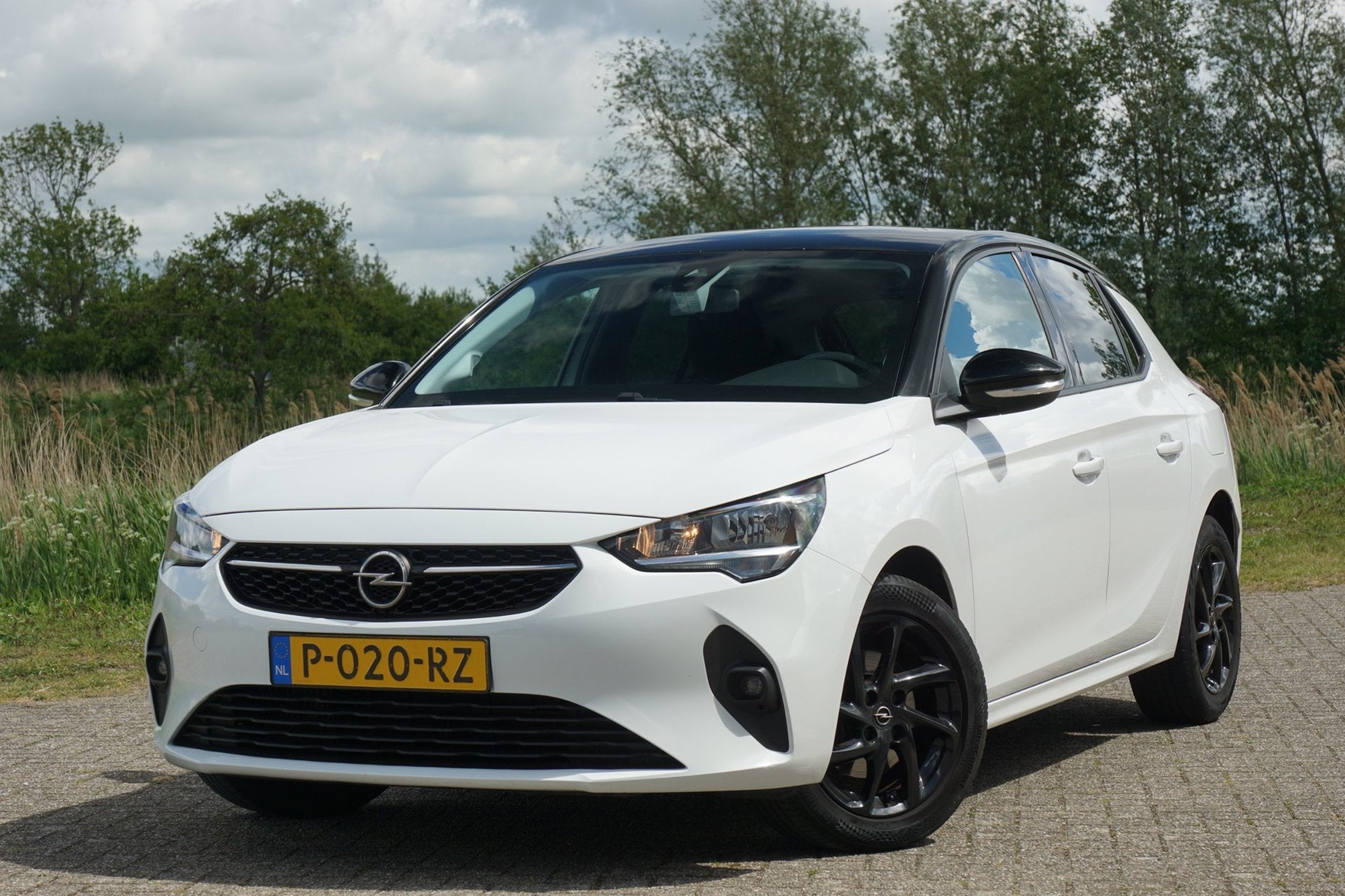 Opel Corsa 1.2 GS Line | Summit White | Carplay/AndroidAuto/, Auto's, Voorwielaandrijving, Automatische klimaatregeling, Gebruikt
