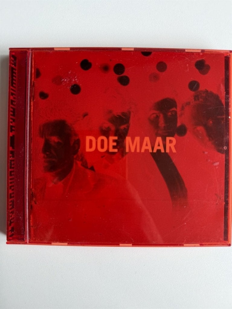 Doe Maar - Klaar (2000) CD | Actie 5=4, Cd's en Dvd's, Cd's | Nederlandstalig, Zo goed als nieuw, Pop, Verzamelalbum, Inclusief doosje