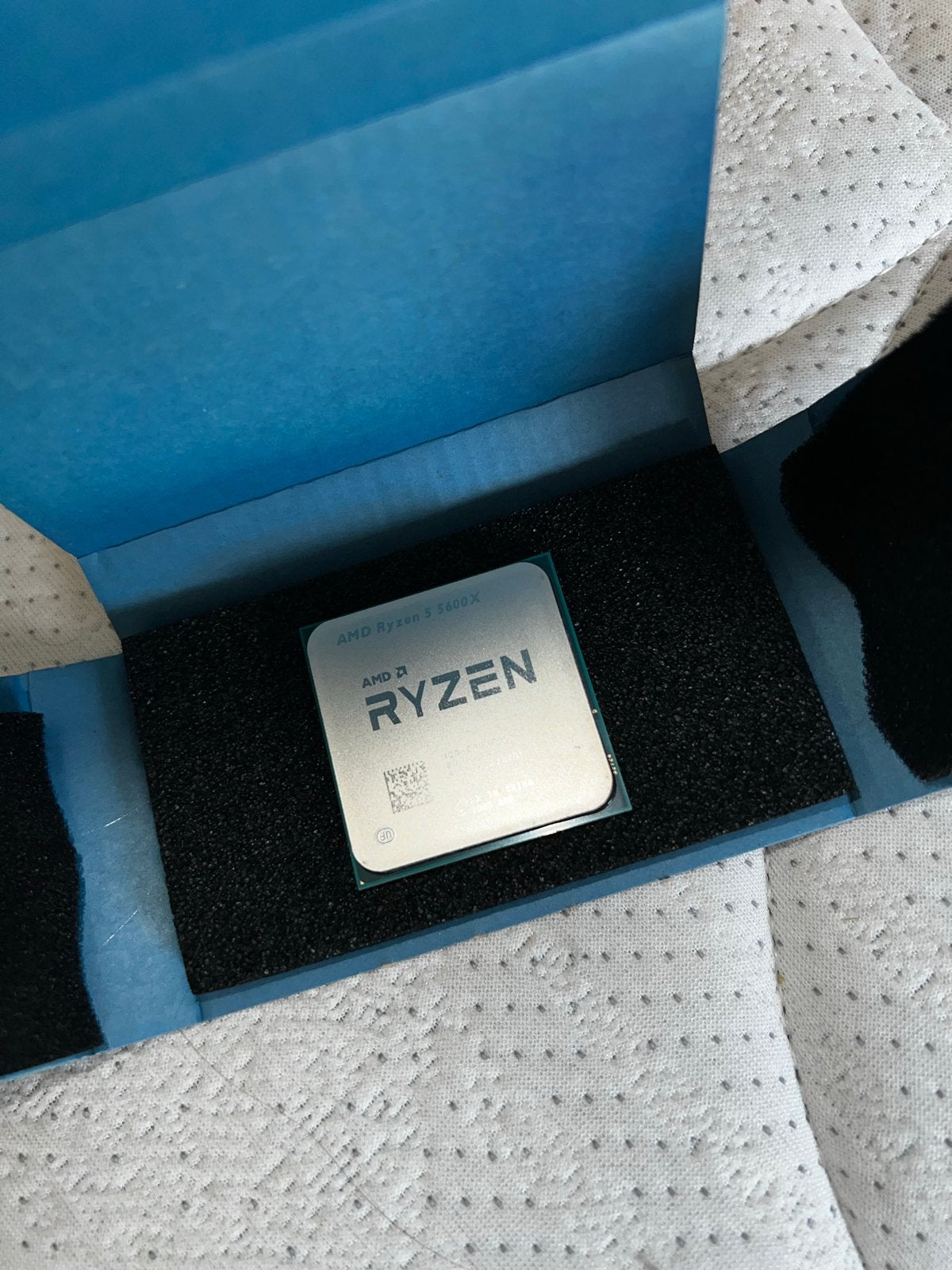 AMD Ryzen 5 5600X Processor - Nieuw in doos, Computers en Software, Ophalen, Nieuw, 6-core, 3 tot 4 Ghz