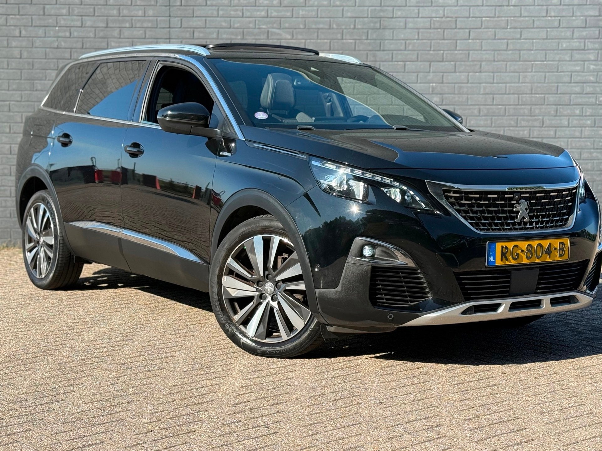 Peugeot 5008 1.6 e-THP GT-Line Automaat Xenon Led Panoramada, Auto's, 1350 kg, Gebruikt, 4 cilinders, Zwart