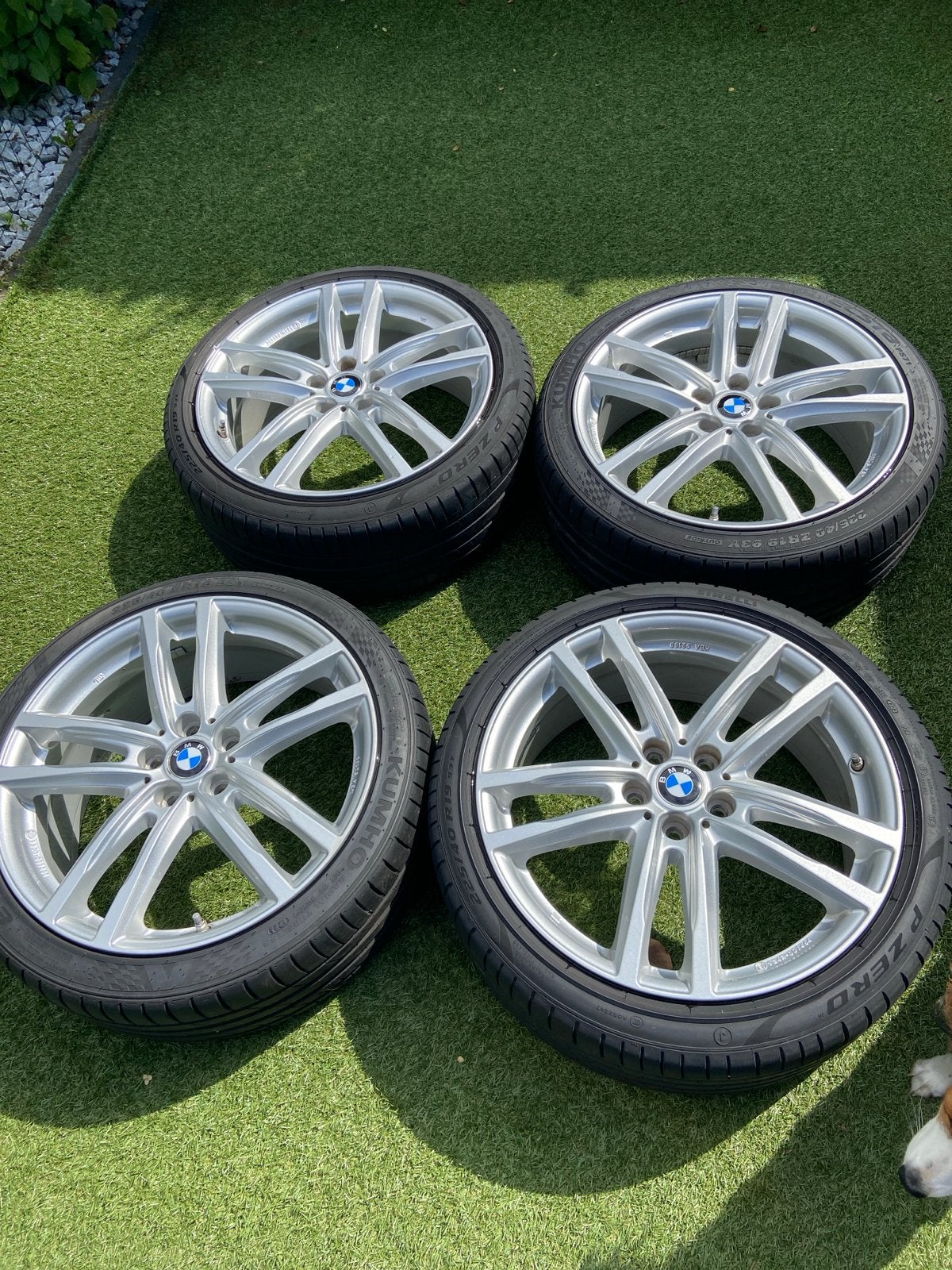 BMW 19 inch velgen met zomerbanden - Pirelli en Kumho, Auto-onderdelen, Gebruikt, Banden en Velgen, Personenwagen, Ophalen