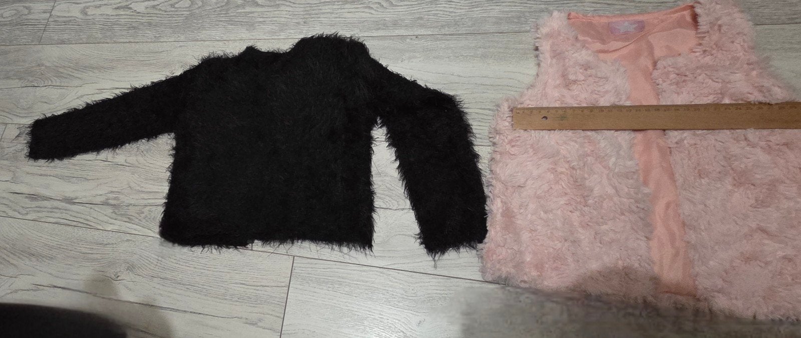 Zwart vest Jill Shoeby maat 110 & roze bodywarmer 104/110, Meisje, Ophalen of Verzenden, Zo goed als nieuw, Trui of Vest