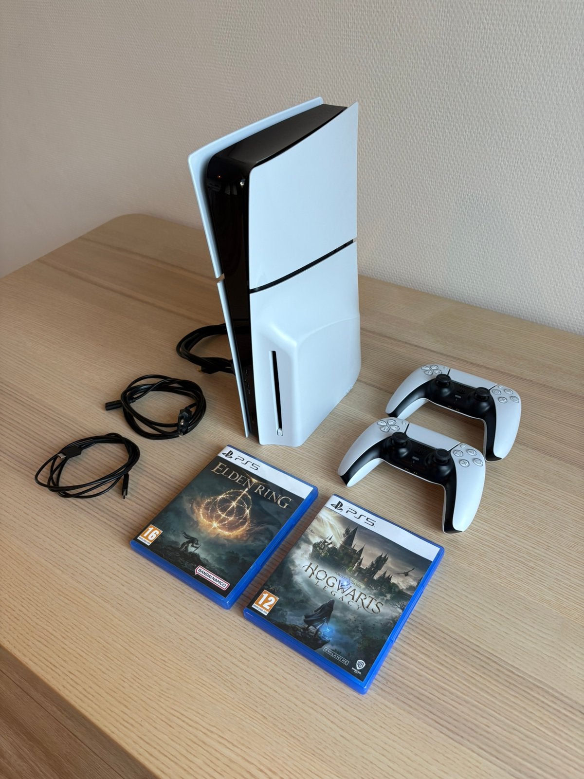 PlayStation 5 Slim Disc + 2 Controllers + 2 Games, Ophalen, Zo goed als nieuw, Playstation 5