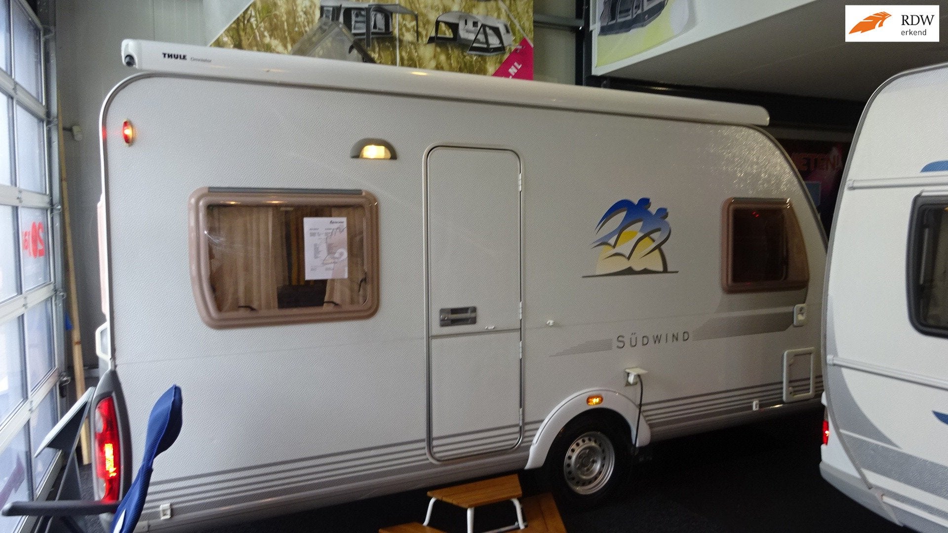 KNAUS Sudwind 450 FU 2006 Vastbed (lengte) Rondzit Mover Omn, Bedrijf, Knaus, Hordeur, Tot en met 4