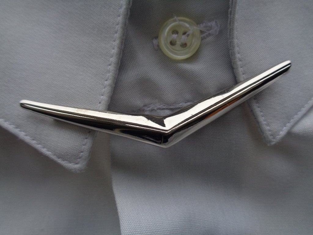 BOORDKLEM KRAAGKLEM ZILVERKLEURIG GLAD, Ophalen, Nieuw