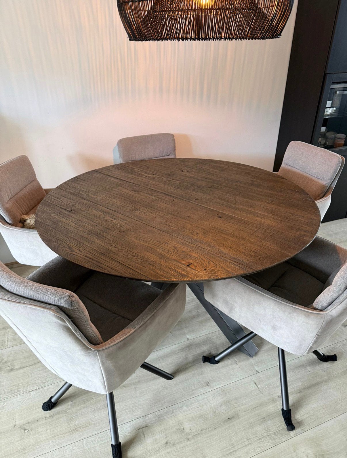 Super mooie tafel 140cm met 6 kuipstoelen, Ophalen, Zo goed als nieuw, Rond, 100 tot 150 cm