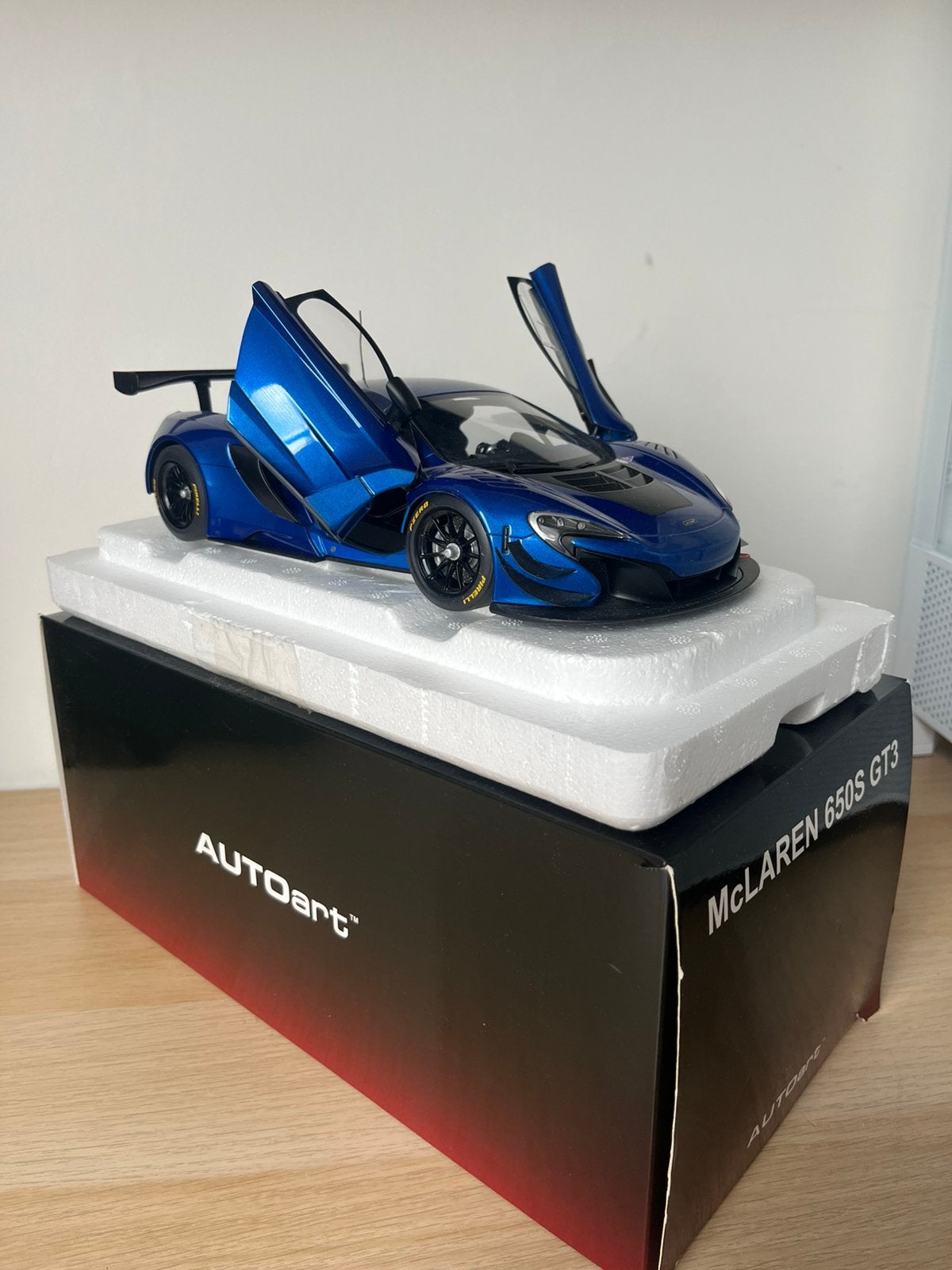 AutoArt McLaren 650s GT3 1/18, Ophalen of Verzenden, Zo goed als nieuw, Autoart