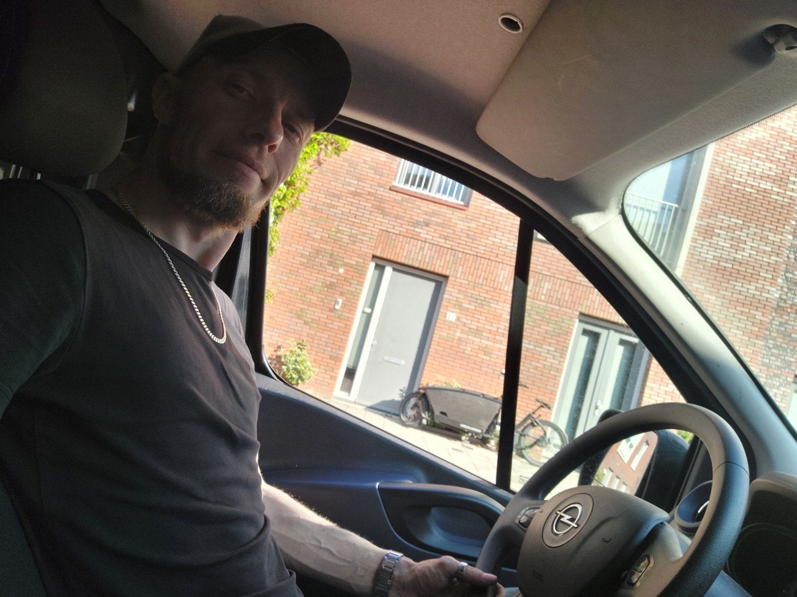 Zoekt u een chauffeur ?, Vacatures, Vacatures | Chauffeurs, MBO, Vanaf 10 jaar, Overige vormen, Geschikt als bijbaan, Variabele uren