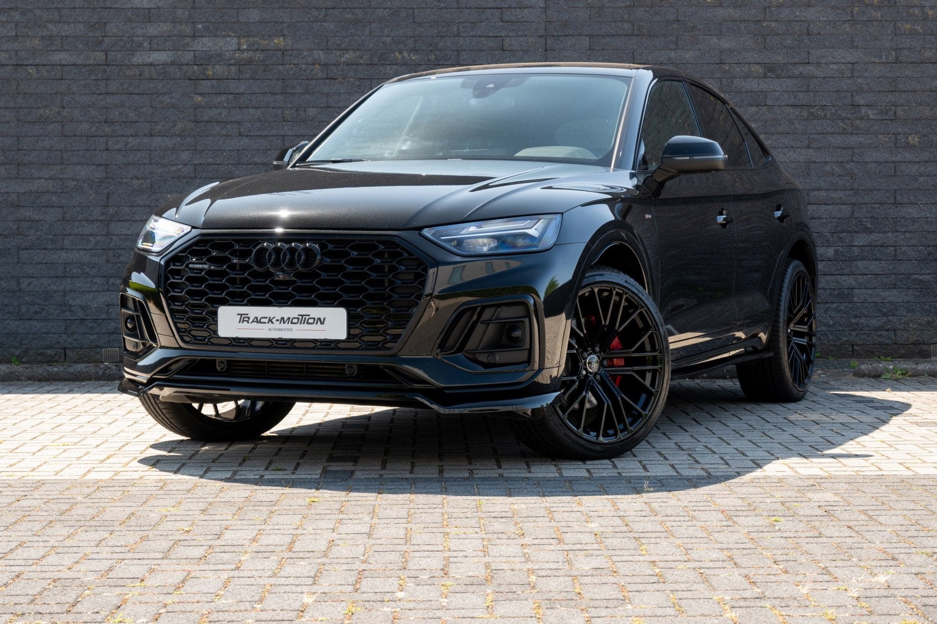 Audi Q5 Sportback 55 TFSI e S edition Black & Black, Auto's, Automaat, Gebruikt, Euro 6, 4 cilinders
