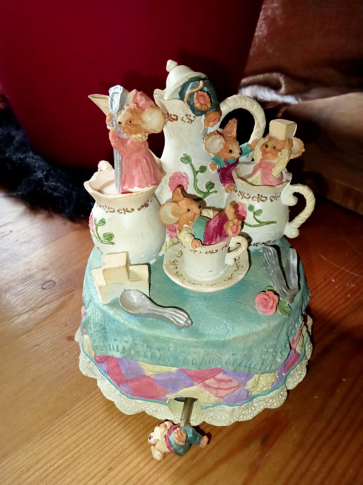 Vintage gedetailleerd muziekdoosje, werkt prima, Antiek en Kunst, Curiosa en Brocante, Ophalen of Verzenden