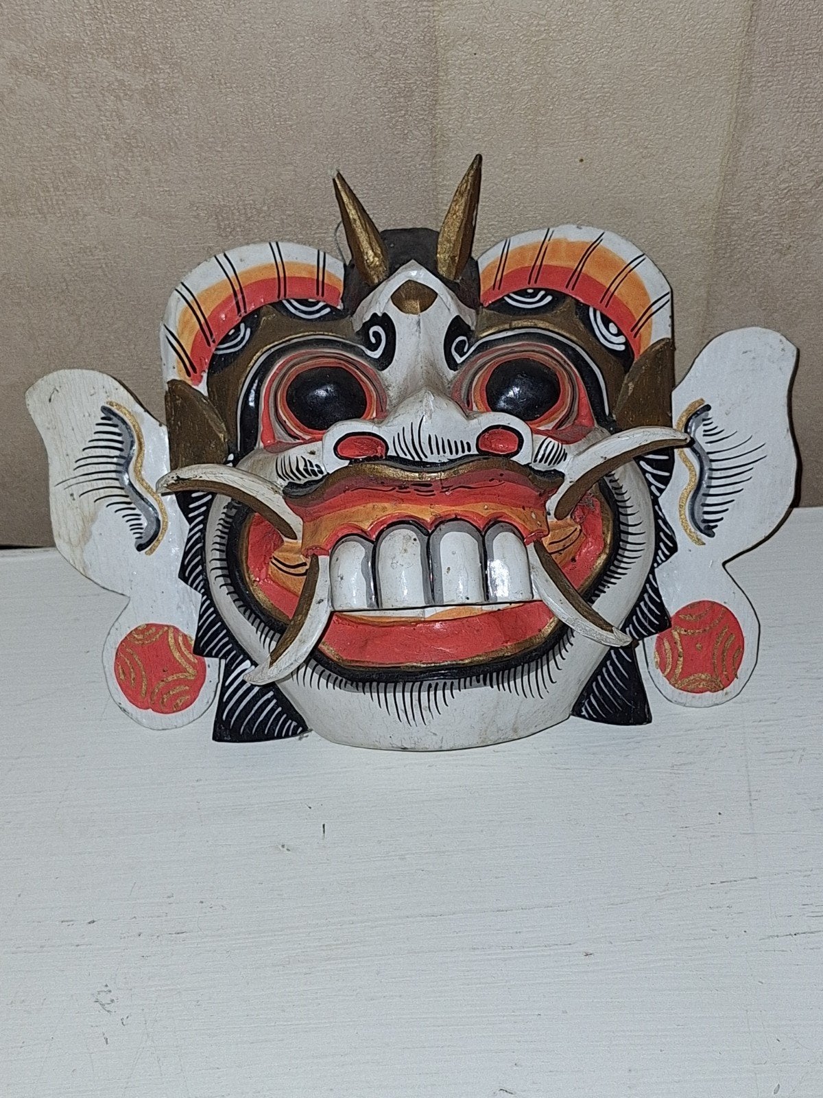 Handgesneden Indonesisch masker - Balinese kunst, Hout, Wit, Versierd, Masker