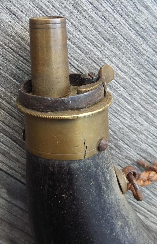 Omstreeks 1800 - 1850 Kruithoorn Jager Jacht Jagen Geweer, Ophalen of Verzenden