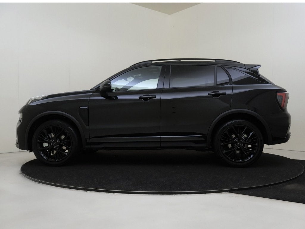 Lynk & Co 01 More | Rijklaar | Panoramadak | Harman Kardon |, Automaat, 4 cilinders, 276 pk, Zwart