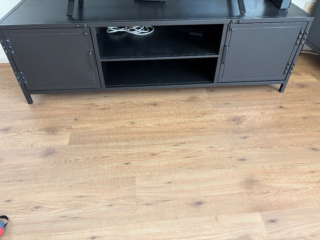 Tv kast / zwart / metaal, Ophalen, Gebruikt, 100 tot 150 cm, Minder dan 100 cm