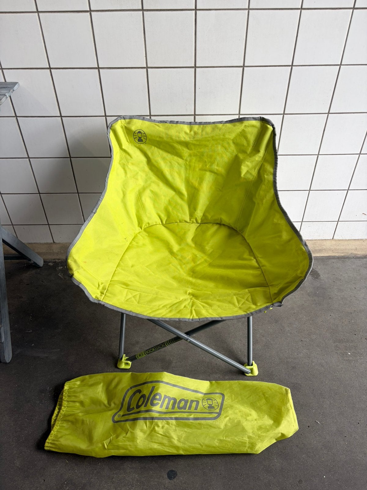 Coleman Kickback campingstoel – inklapbaar met draagtas, Caravans en Kamperen, Kampeermeubelen, Ophalen of Verzenden, Zo goed als nieuw