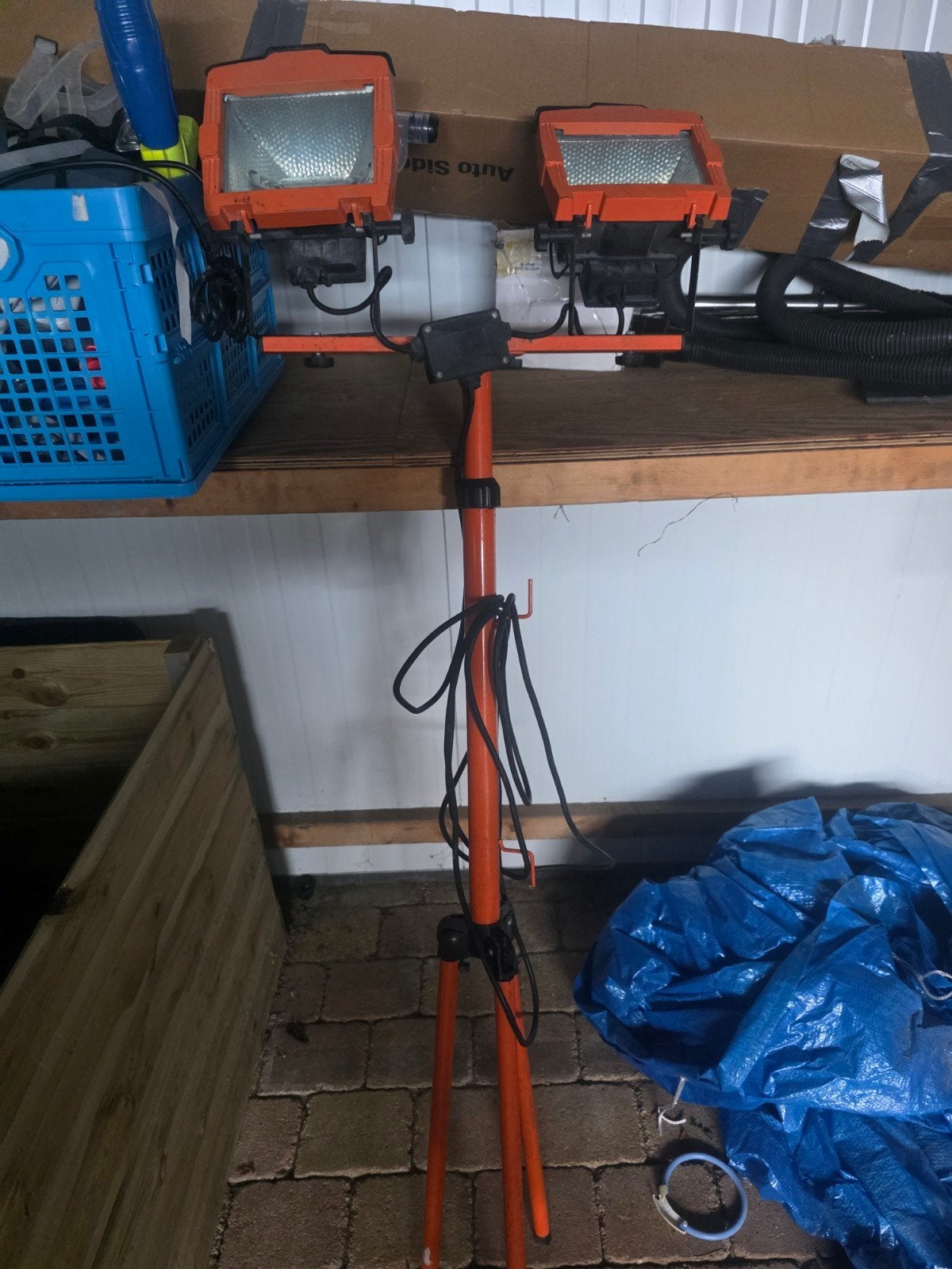 Halogeen bouwlamp op statief - 2x 500W, Gebruikt, Met statief, Ophalen of Verzenden, Lamp met armatuur