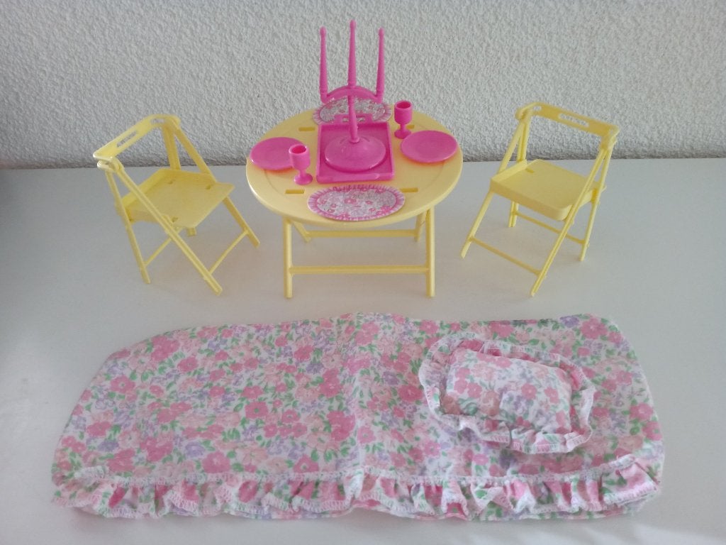 Items voor Barbie Magical Motor Home Camper uit 1988, Ophalen of Verzenden, Gebruikt, Accessoires